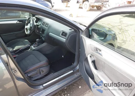 2013 Volkswagen Jetta Gli from USA, damaged, VIN 3VW4S7AJ5DM285385